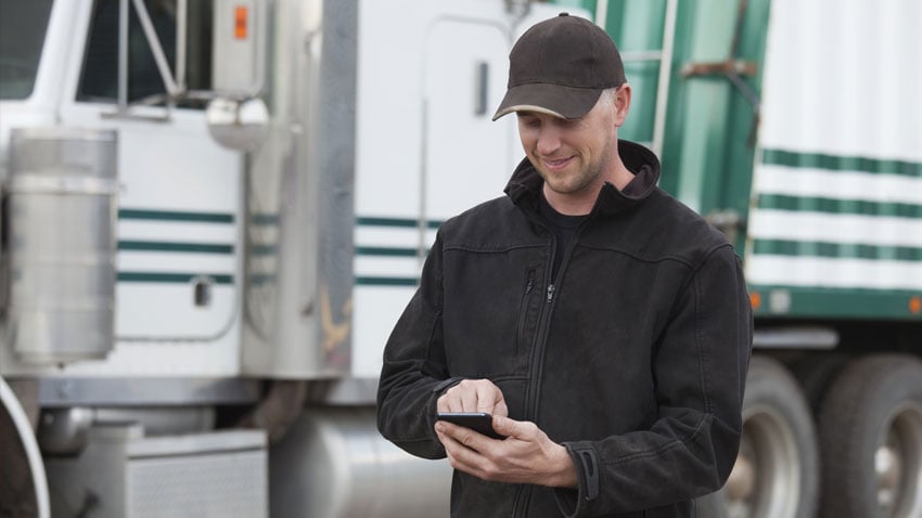 farmer-smartphone.jpg