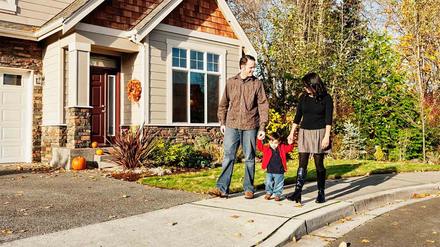 homeowners-autumn-featured-post.jpg